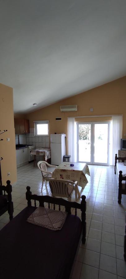 Apartmani Jovanovic Luštica Zewnętrze zdjęcie