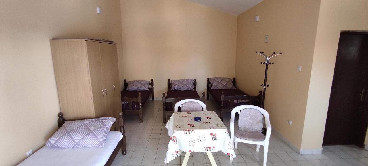 Apartmani Jovanovic Luštica Zewnętrze zdjęcie