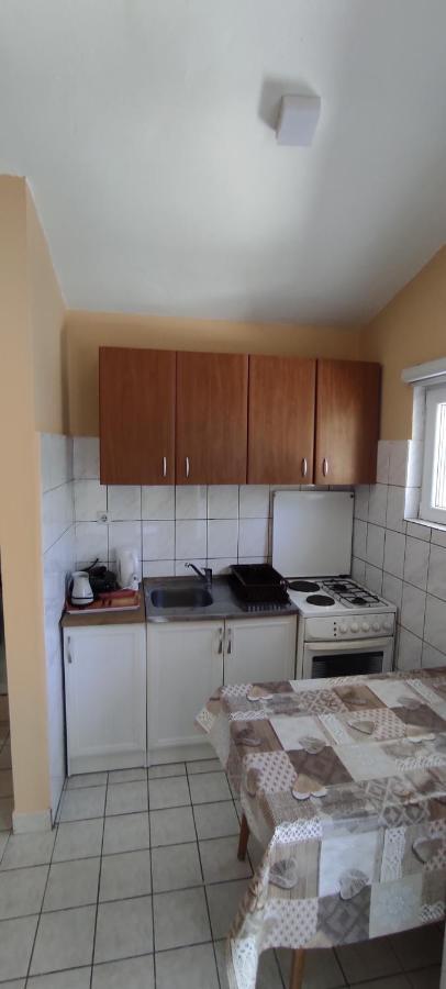 Apartmani Jovanovic Luštica Zewnętrze zdjęcie